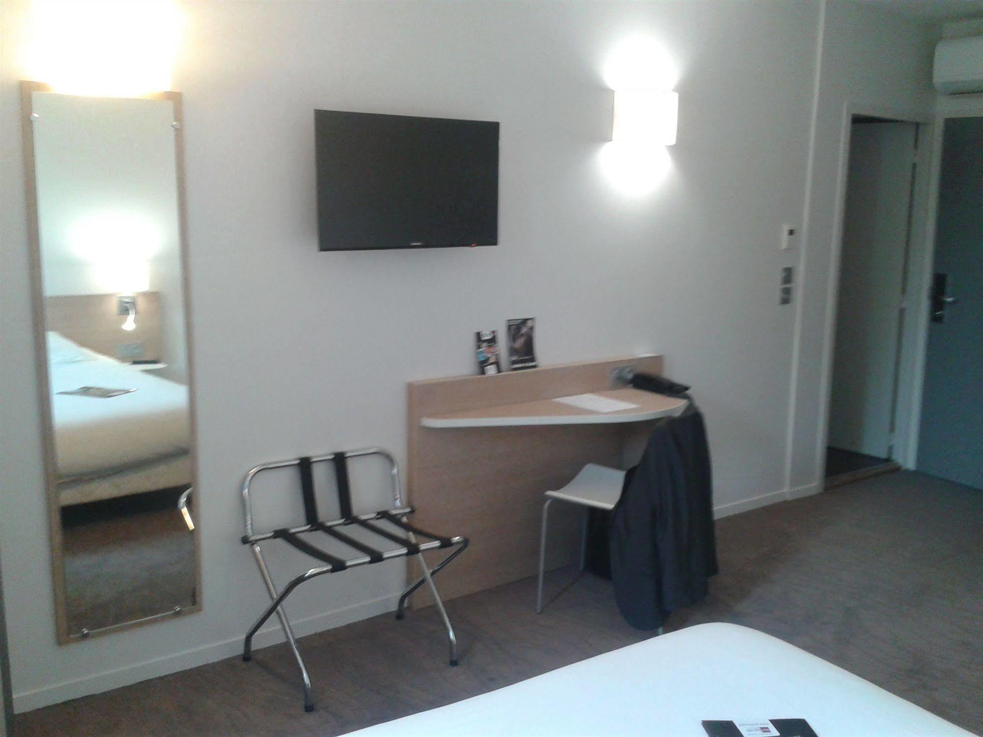 Brit Hotel Macon Centre Gare Eksteriør billede