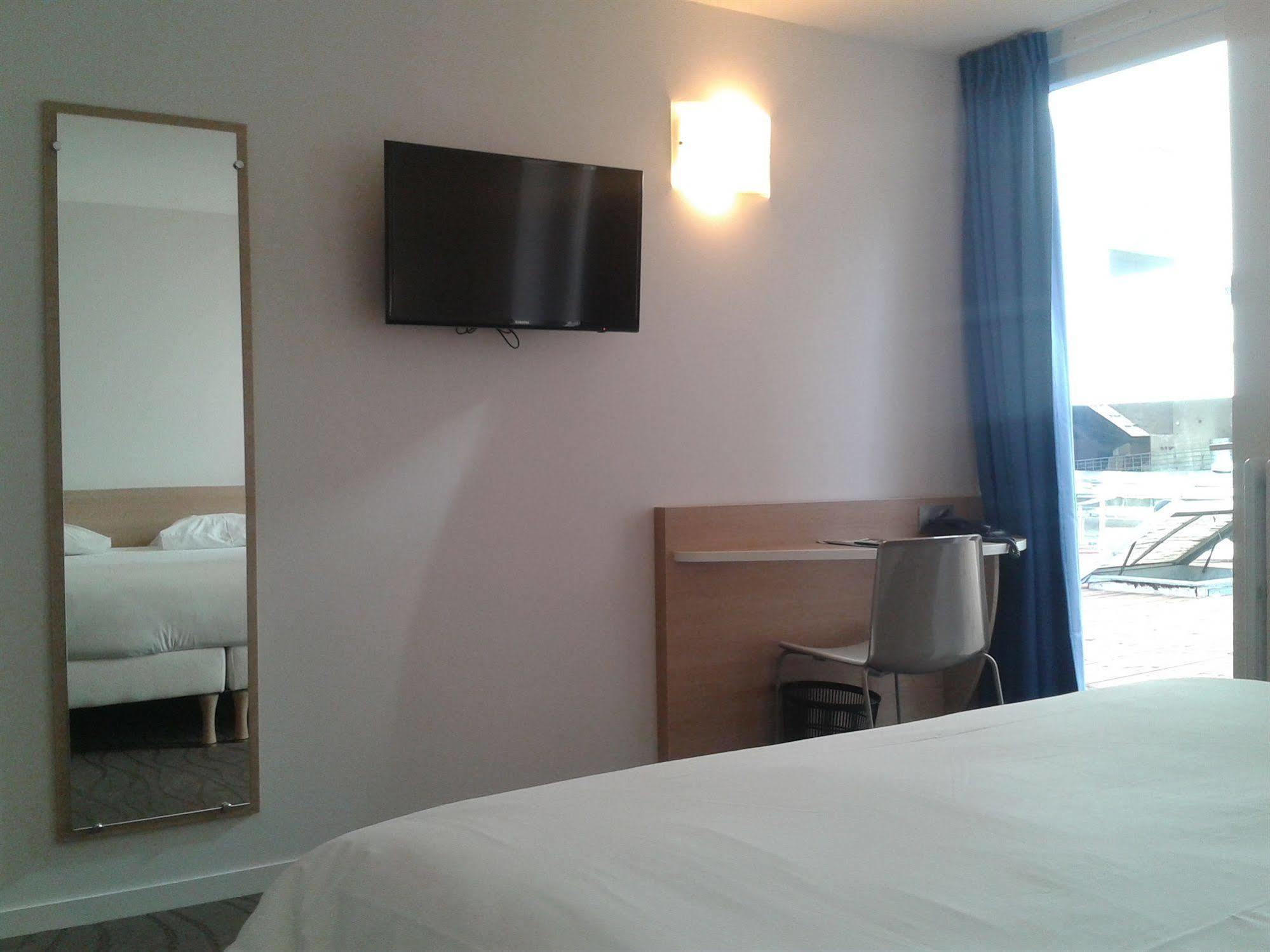 Brit Hotel Macon Centre Gare Eksteriør billede